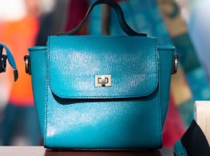 Decorate surface fabric higher gloss